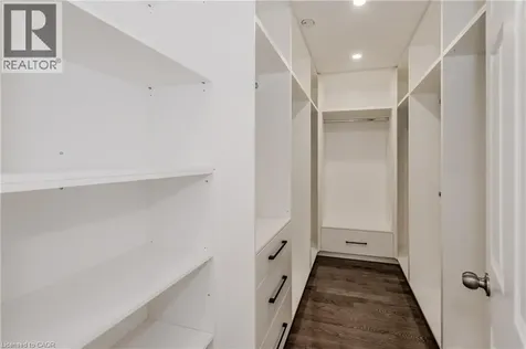 498 Thomas Slee Drive Kitchener ON N2P 2Y1