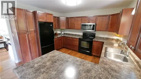1680 Timmins Avenue Innisfil ON L9S 1S8