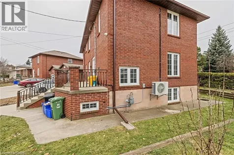 107 Horning Drive Hamilton ON L9C 6L2