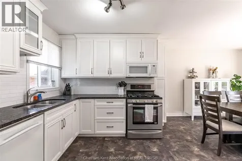 26 Fieldstone Place Chatham ON N7L 5N1
