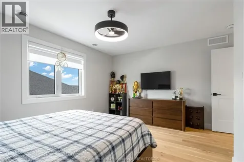 42 Rosewood Crescent Chatham ON N7M 0V4