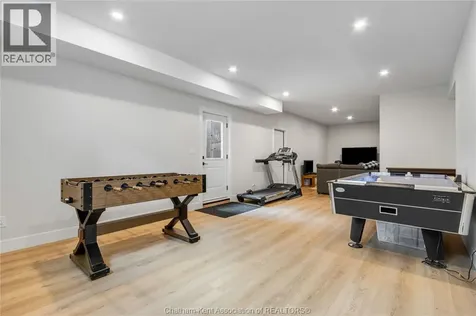 42 Rosewood Crescent Chatham ON N7M 0V4