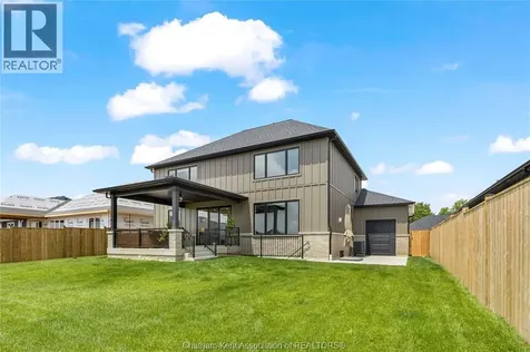 42 Rosewood Crescent Chatham ON N7M 0V4