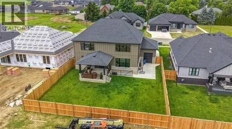 42 Rosewood Crescent Chatham ON N7M 0V4