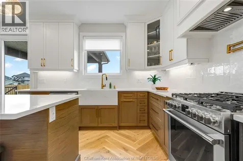 42 Rosewood Crescent Chatham ON N7M 0V4