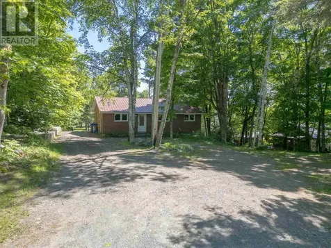 9 Cameron Road Heyden ON P6A 5K7