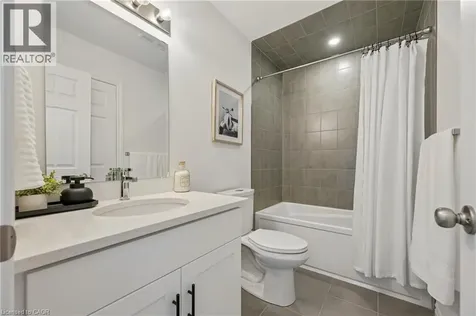 80 Lomond Lane Kitchener ON N2R 0R4