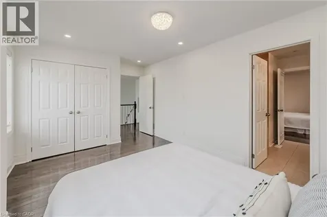 498 Thomas Slee Drive Kitchener ON N2P 2Y1