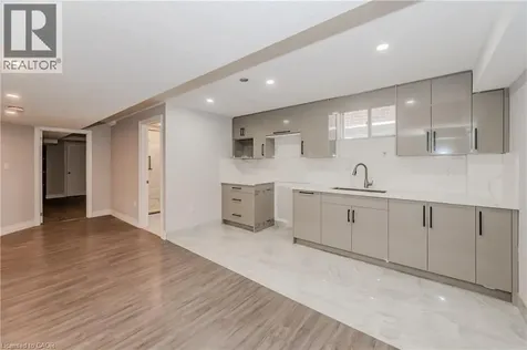 498 Thomas Slee Drive Kitchener ON N2P 2Y1