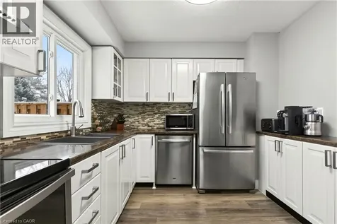 2185 Fairchild Boulevard Burlington ON L7P 3P6