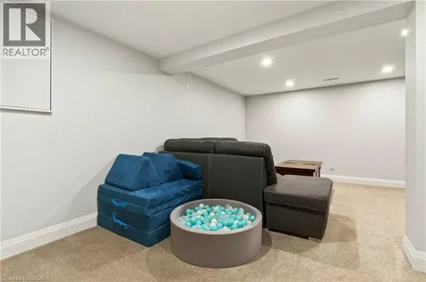 2185 Fairchild Boulevard Burlington ON L7P 3P6
