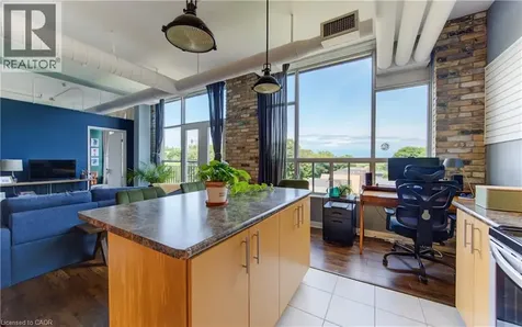 120 Mansion Street Kitchener ON N2H 0A1