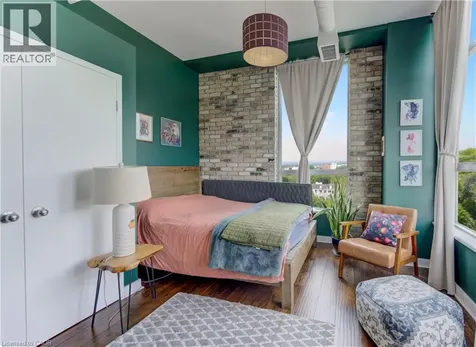 120 Mansion Street Kitchener ON N2H 0A1