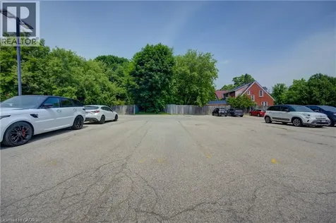 120 Mansion Street Kitchener ON N2H 0A1