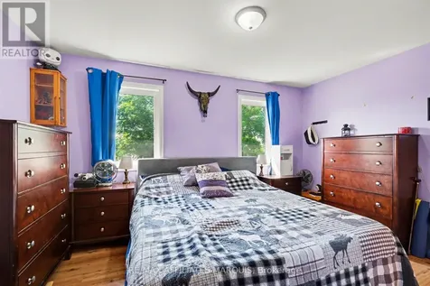 7496 Roger Stevens Drive Montague ON K7A 4X9