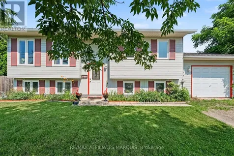 7496 Roger Stevens Drive Montague ON K7A 4X9