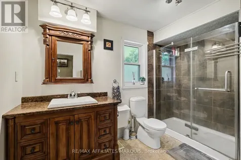 7496 Roger Stevens Drive Montague ON K7A 4X9