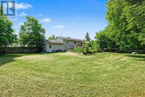 7496 Roger Stevens Drive Montague ON K7A 4X9