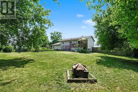 7496 Roger Stevens Drive Montague ON K7A 4X9