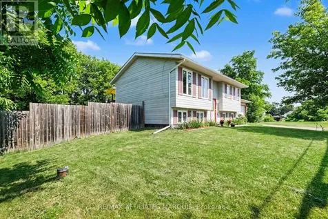 7496 Roger Stevens Drive Montague ON K7A 4X9