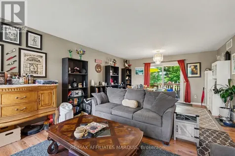 7496 Roger Stevens Drive Montague ON K7A 4X9