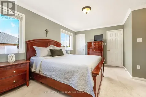 248 Pettigrew Trail Milton (de Dempsey) ON L9T 5X7