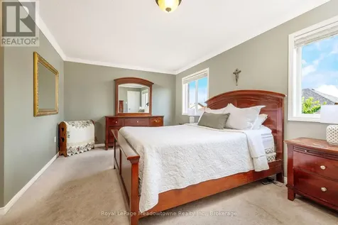 248 Pettigrew Trail Milton (de Dempsey) ON L9T 5X7