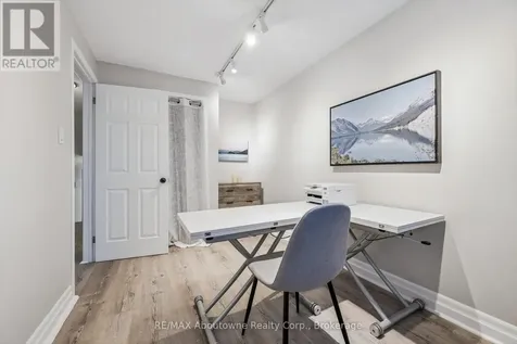 637 Lomond Crescent Burlington (shoreacres) ON L7L 2N8