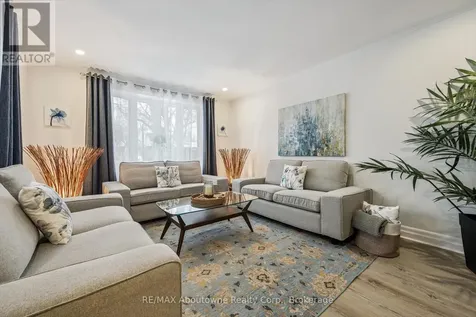 637 Lomond Crescent Burlington (shoreacres) ON L7L 2N8