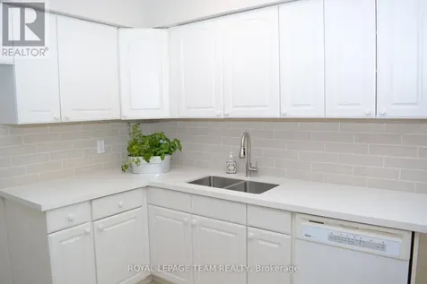 280 Mcclellan Road Ottawa ON K2H 8P8