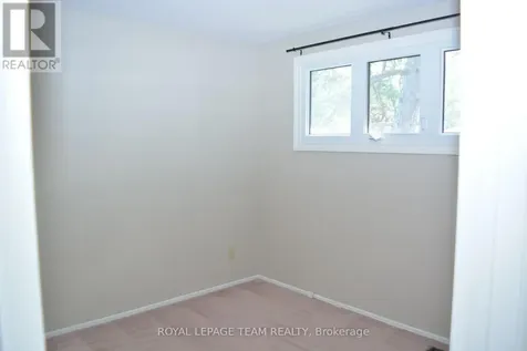 280 Mcclellan Road Ottawa ON K2H 8P8