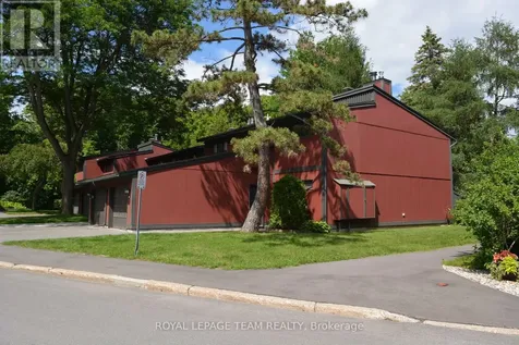 280 Mcclellan Road Ottawa ON K2H 8P8
