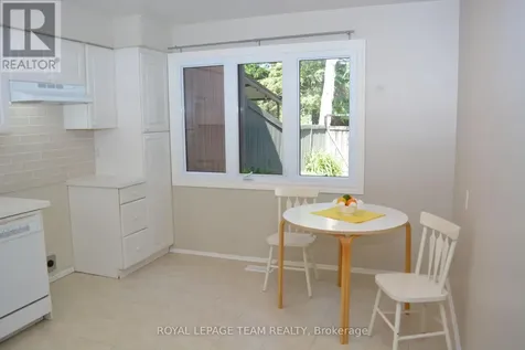 280 Mcclellan Road Ottawa ON K2H 8P8