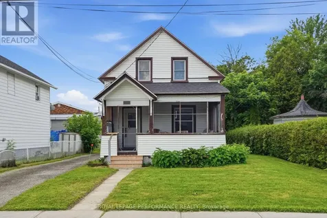178 Nelson Street East Hawkesbury ON K6A 1L8