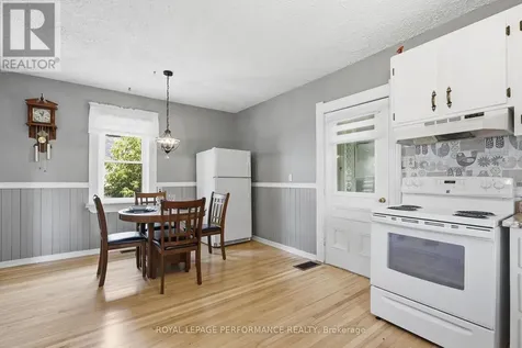 178 Nelson Street East Hawkesbury ON K6A 1L8