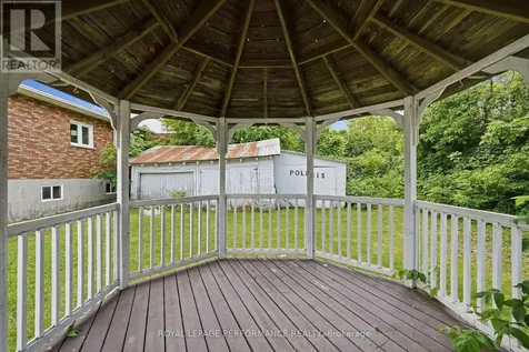 178 Nelson Street East Hawkesbury ON K6A 1L8