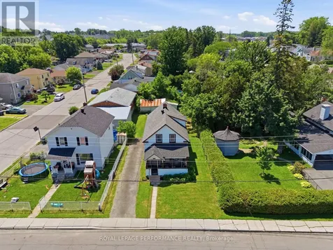 178 Nelson Street East Hawkesbury ON K6A 1L8