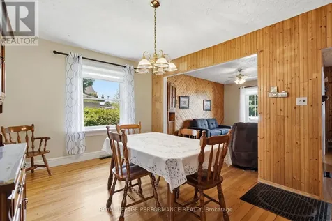 178 Nelson Street East Hawkesbury ON K6A 1L8