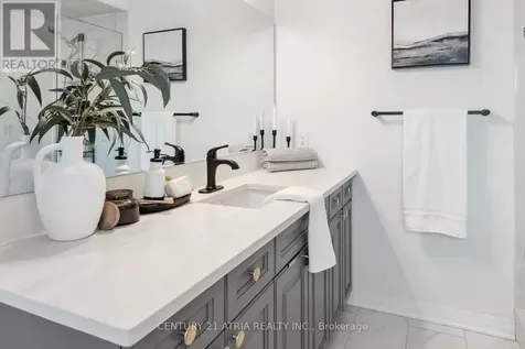 1148 Dragonfly Avenue Pickering ON L1X 0H5