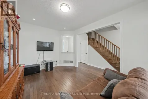 71 Blanchard Crescent Essa (angus) ON L0M 1B5