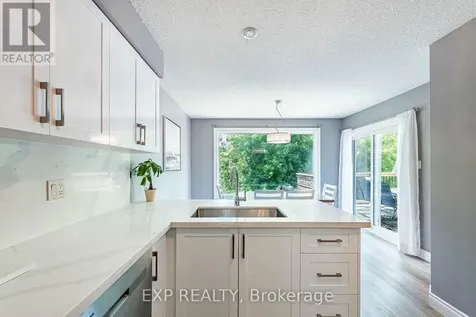 63 Wood Grove Crescent Cambridge ON N1T 2A1
