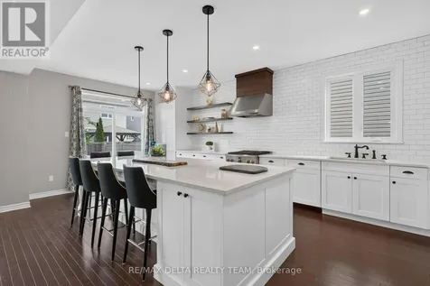 2834 Grand Canal Street Ottawa ON K2J 6E4