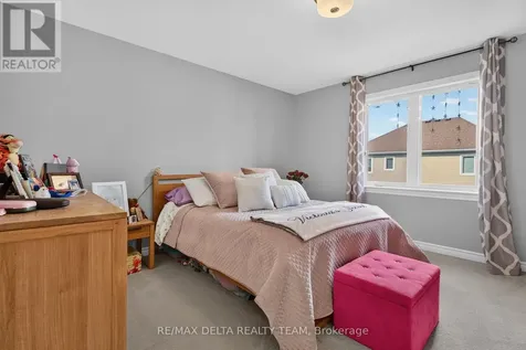 2834 Grand Canal Street Ottawa ON K2J 6E4