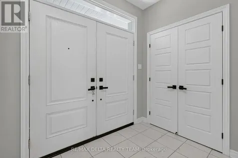 2834 Grand Canal Street Ottawa ON K2J 6E4
