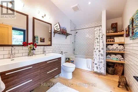 88 Brock Road North Kawartha ON K0L 1A0