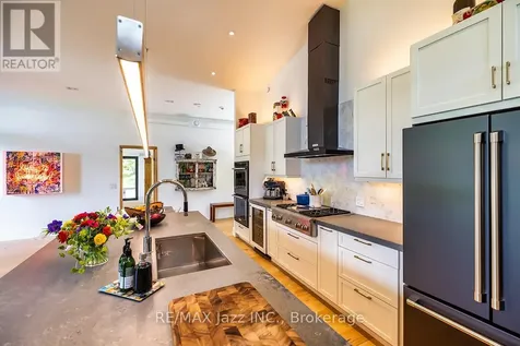 88 Brock Road North Kawartha ON K0L 1A0