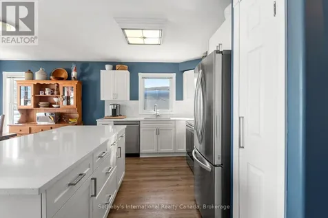 604 Champlain Road Tiny ON L9M 0C2