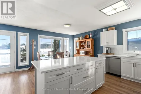604 Champlain Road Tiny ON L9M 0C2