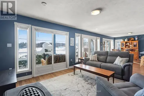 604 Champlain Road Tiny ON L9M 0C2