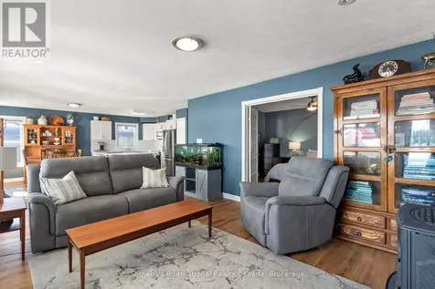 604 Champlain Road Tiny ON L9M 0C2